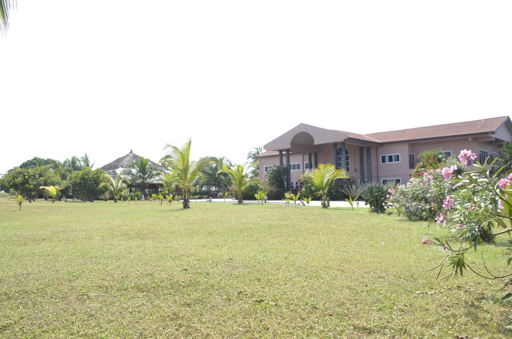 Bojo Beach Resort Botianaw Esterno foto