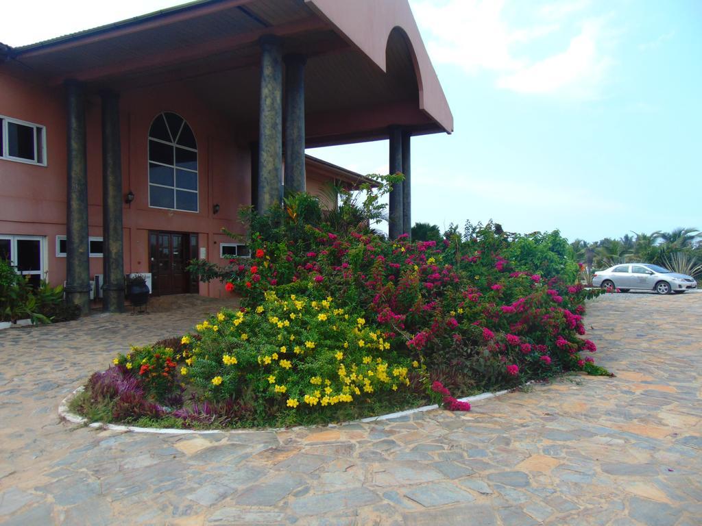 Bojo Beach Resort Botianaw Esterno foto