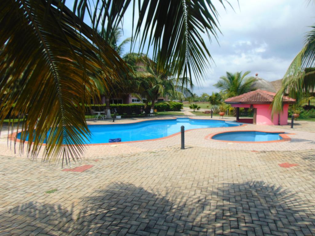Bojo Beach Resort Botianaw Esterno foto